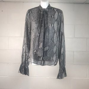 Gucci Blouse (US size 4) gray snake print